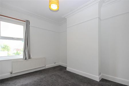 5 bedroom detached house to rent - Photo 5