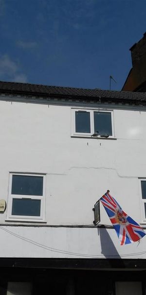 3 bedroom apartment to rent - Photo 2