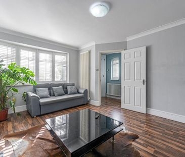 3 bedroom end of terrace house to rent - Photo 4
