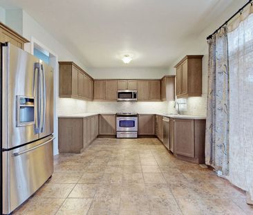 For Lease - 10 Pears Court Unit# Upper, Clarington, Ontario - Photo 6