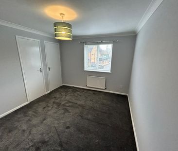 Lansdowne Close, Batley - Photo 3