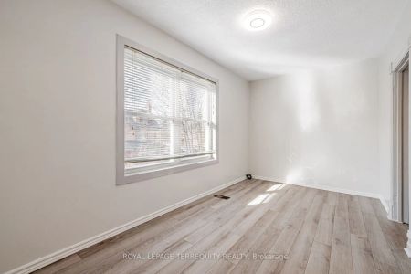171 Christie Street #Top Floor - Photo 2