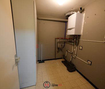 Ruim gelijkvloers appartement met drie slaapkamers in Bilzen - Foto 5