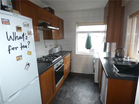 2 bedroom terraced house to rent - Photo 5