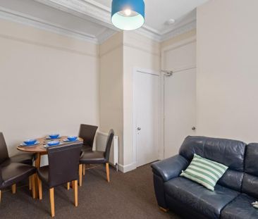 5 bedroom flat to rent - Photo 2