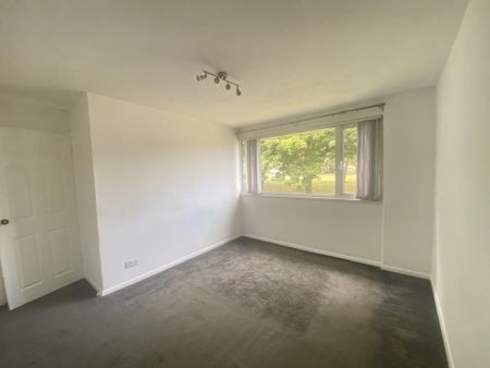 3 bedroom end of terrace house to rent - Photo 4