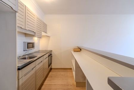 Lichtrijk appartement inclusief private garage - Photo 3