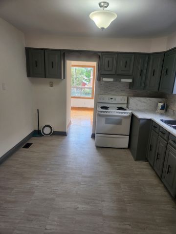 For Lease - 304 Linsmore Crescent, Toronto, Ontario - Photo 5