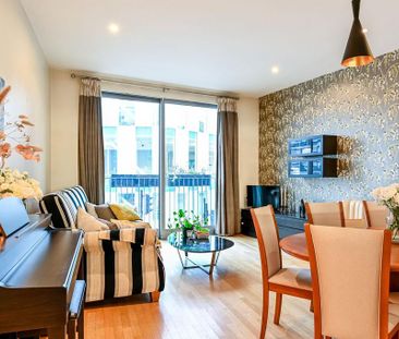 2 bedroom flat to rent - Photo 2
