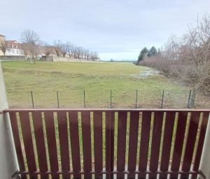 Location Appartement à BEAUREPAIRE - Photo 6