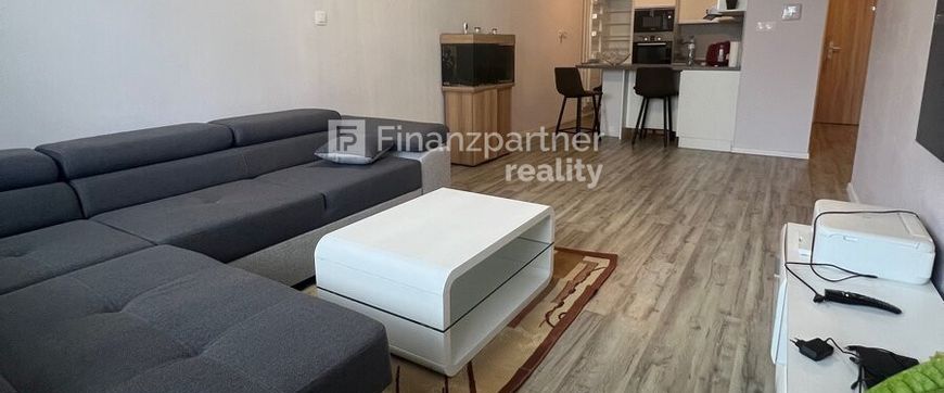 NA PRENÁJOM - 3 izbový byt - ulica Nobelova - Nové Mesto - Fotografia 1