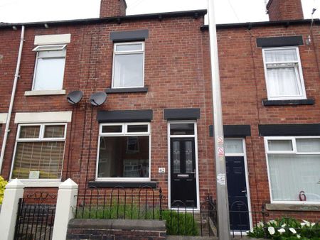 3 bedroom terraced house to rent - Photo 2