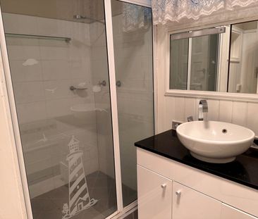 THREE BEDROOM HOME - LOCATION PLUS! - Photo 6