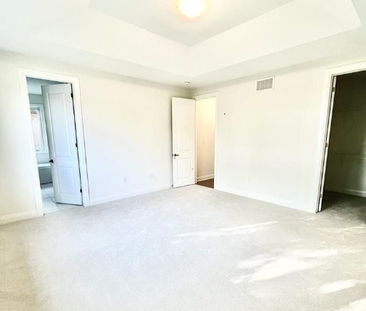 For Lease - 3246 Chimney Swift Crescent, Pickering, Ontario - Photo 3