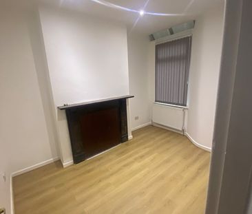 Room in a Shared House, Banff Road, M14 - Photo 3