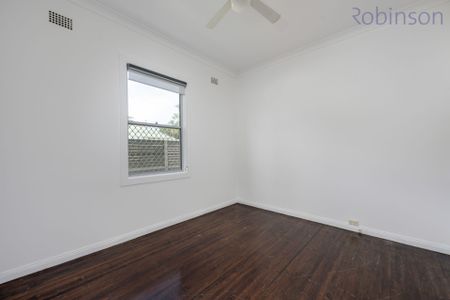 Renovated three bedroom home - Photo 4