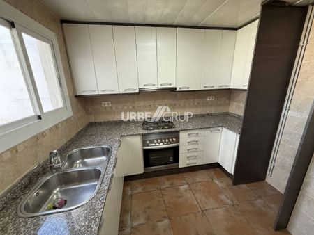 Piso de alquiler en Calle Prat de la Riba, Vallparadís - Antic Poble de Sant Pere - Photo 3