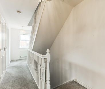 Poppy Close, Evesham - Photo 1