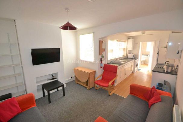 5 bedroom terraced house to rent - Photo 1