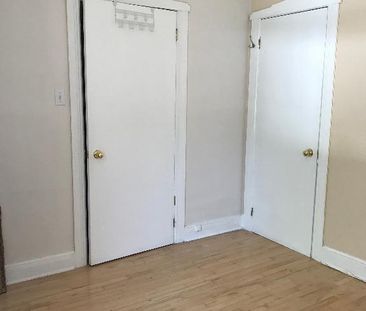 Belle chambre ensoleillée à louer au coeur de Verdun – 10 novembre ... - Photo 1