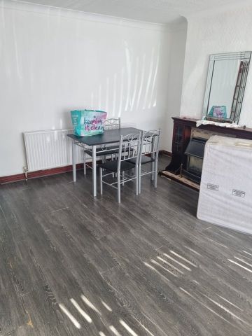 Room in a Shared House, Leominster Road, B11 - Photo 5