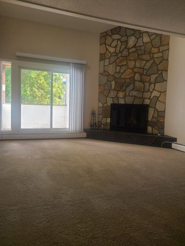 Comfortable 6-Plex in Downtown Red Deer! - Photo 4