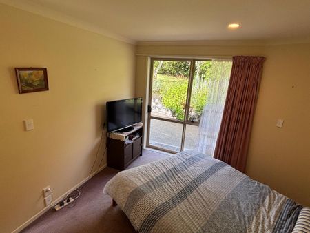 Experience the Ease of Single-Level Living&comma; Peace and Privacy All in One - Photo 4