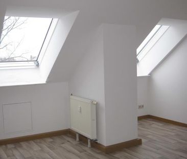 2-Zimmer-Wohnung, Küche und Bad mit Fenster - Foto 1