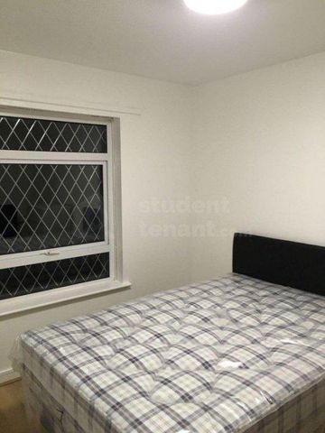 3 bedroom house share to rent - Photo 2