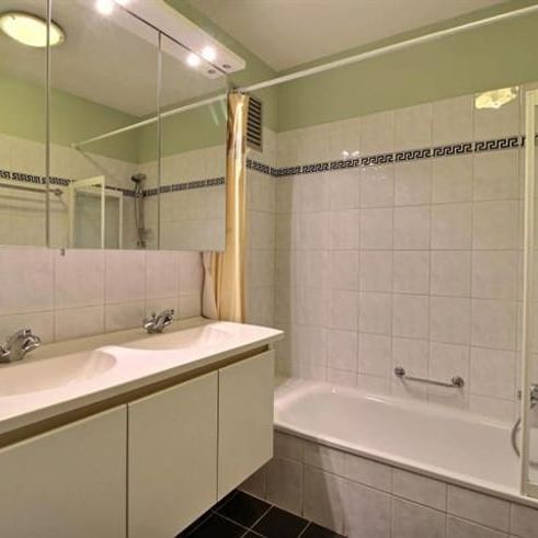 Appartement te huur - Photo 1