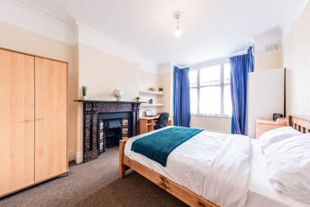 5 bedroom terraced house to rent - Photo 5