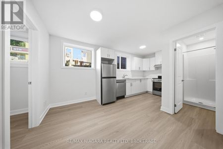 B03 - 140 CHURCH STREET, St. Catharines, Ontario, L2R3E4 - Photo 5