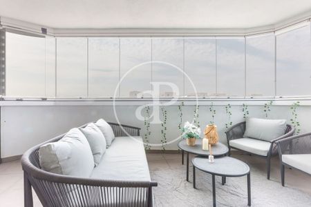 3 bedroom luxury Flat for rent in Valencia, Spain - Photo 3