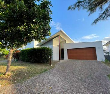 36 Viewpoint Street, Rochedale, Qld 4123 - Photo 5