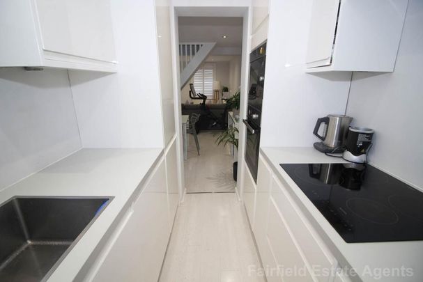 2 bedroom terraced house to rent - Photo 1