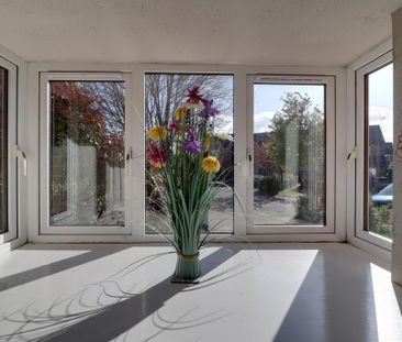 4 bedroom detached house to rent - Photo 4