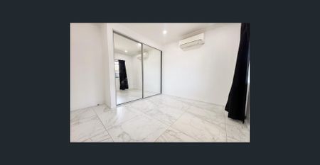 Modern & Spacious Two Bedroom Granny Flat - Photo 3