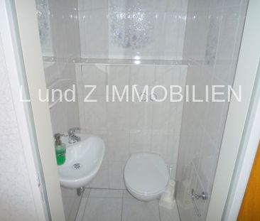 **Großzügig geschnittene super schöne 3 Zimmerwohnung** mit 2 Balko... - Photo 5