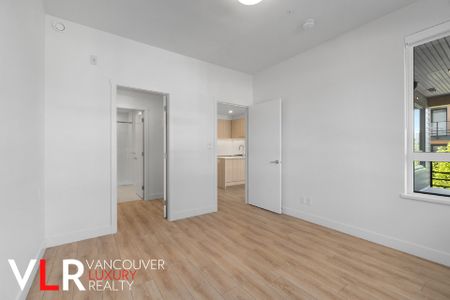 Condo in Coquitlam, BC - Photo 3