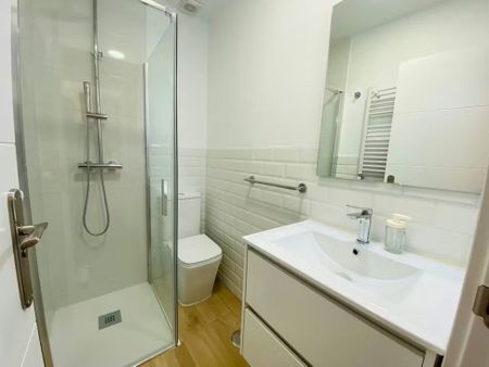 Avenida de la Albufera, Madrid, Community of Madrid 28038 - Foto 3