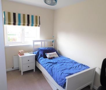 4 bedroom detached house to rent - Photo 6