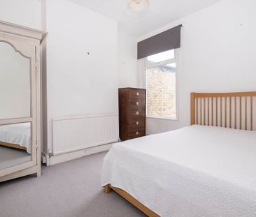 4 bedroom terraced house to rent - Photo 6