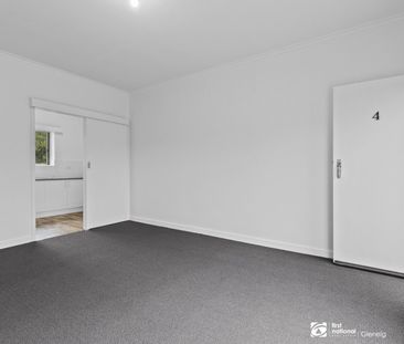 Freshly Renovated Upstairs Unit in Prime Camden Park Location - Photo 1