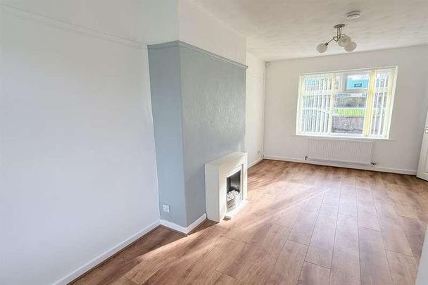 Hall Road, Woolston, Waa, WA1 - Photo 1