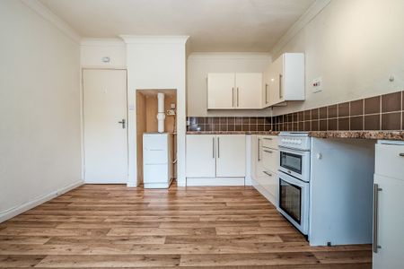 3 bedroom bungalow to rent Seafield Avenue, Goring-by-Sea, Worthing, BN12 - Photo 5