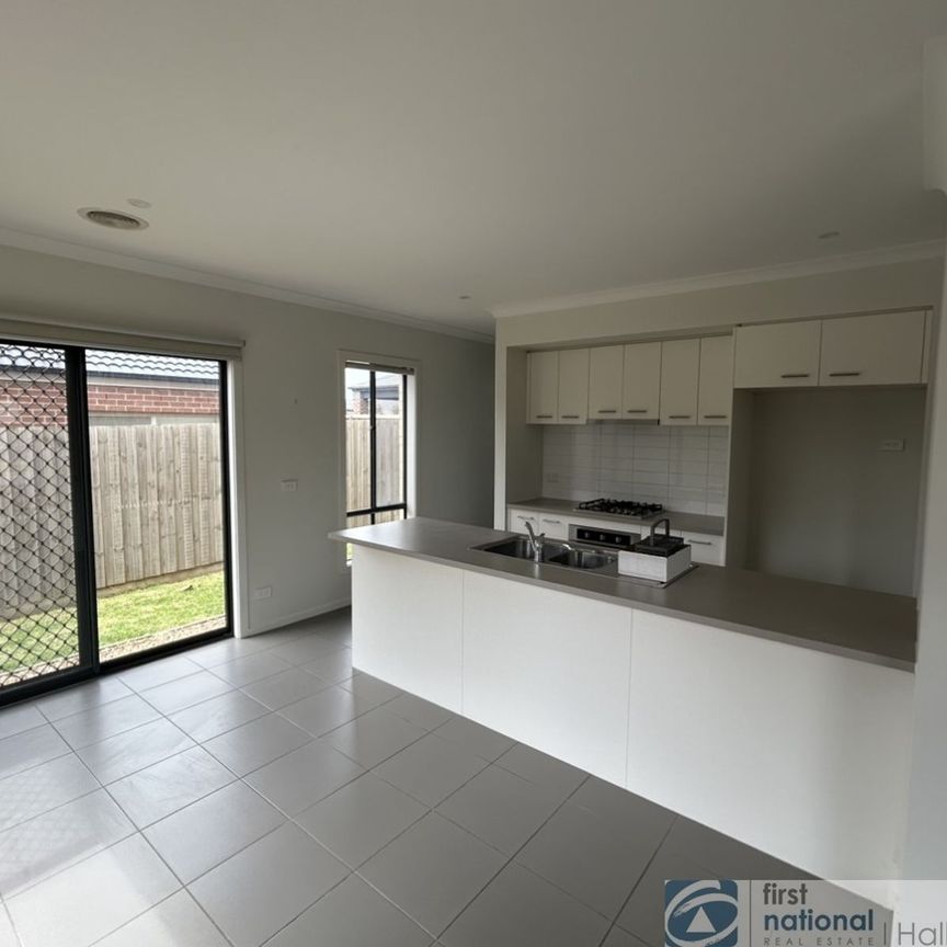 36 Rothschild Avenue, 3978, Clyde Vic - Photo 1