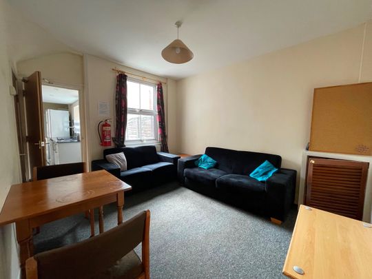 Blenheim Road - Photo 1