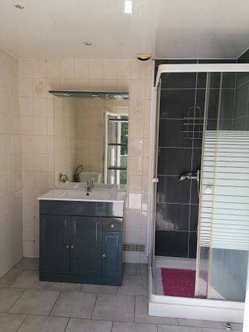 Location Appartement 2 pièces 51m² LEVENS 06670 - Photo 2