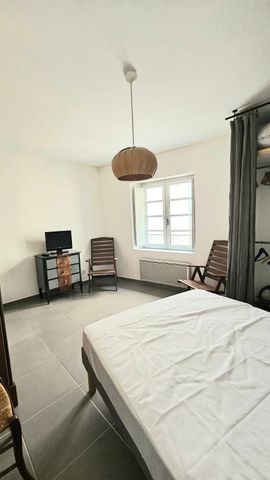 Location Appartement 4 pièces 104m² NARBONNE 11100 - Photo 5