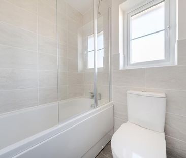 Ilex Drive, Fiddington Fields, Tewkesbury, Gloucestershire - Photo 5